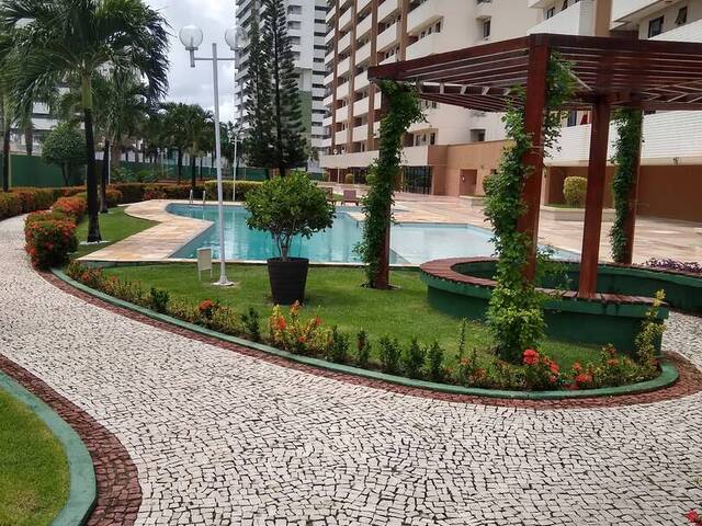 #60 - Apartamento para Venda em Fortaleza - CE